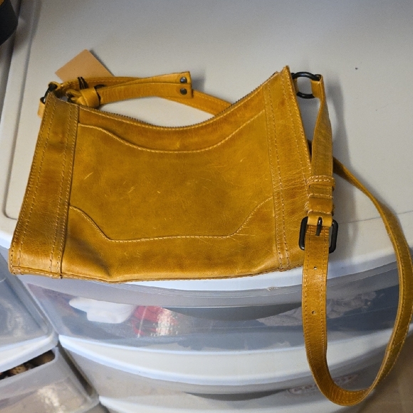 FRYE AND CO. Mustard Leather Crossbody Bag - Picture 3 of 4